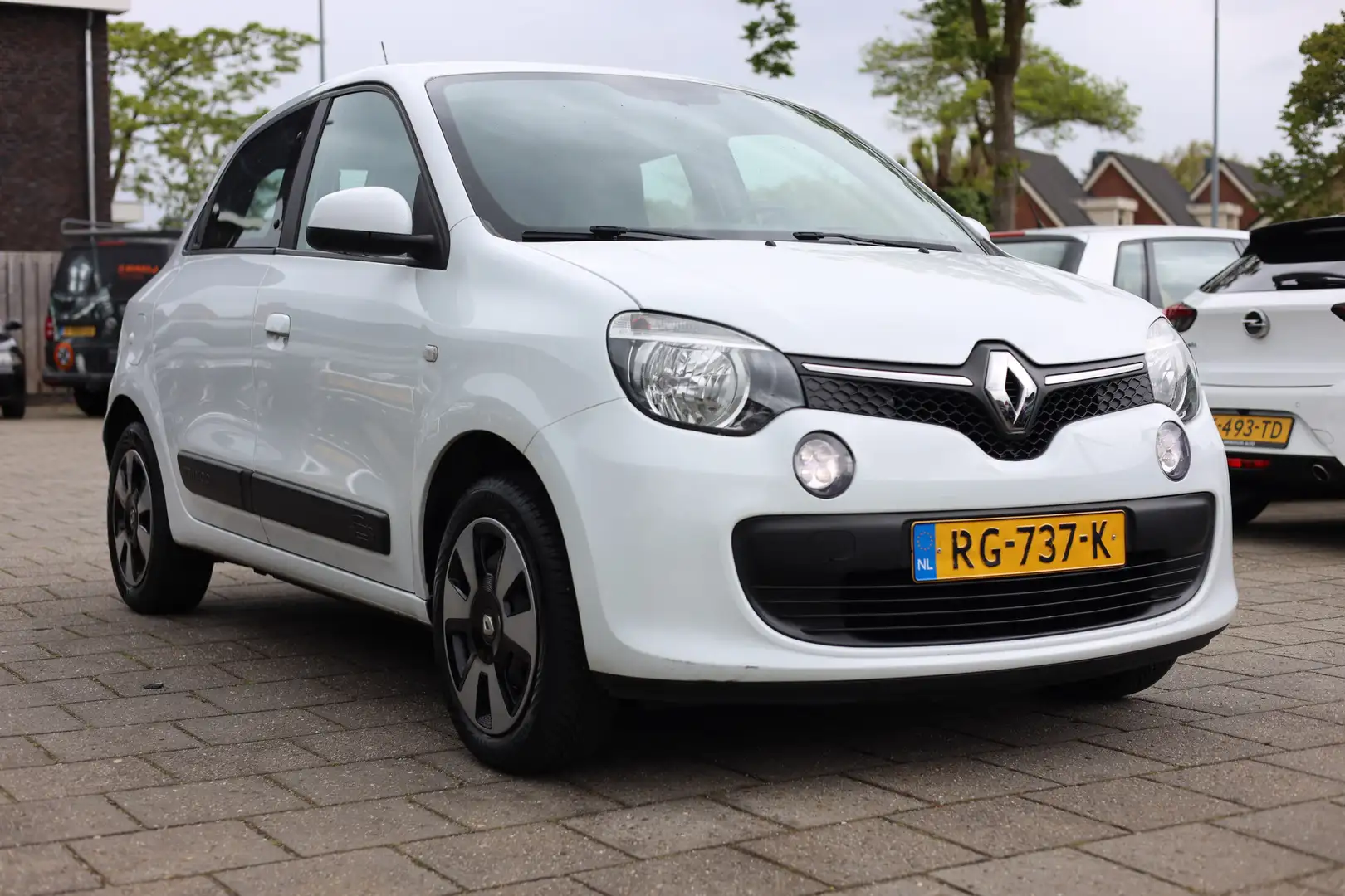 Renault Twingo 1.0 SCE COLLECTION | AIRCO | CRUISE | NL AUTO Wit - 2