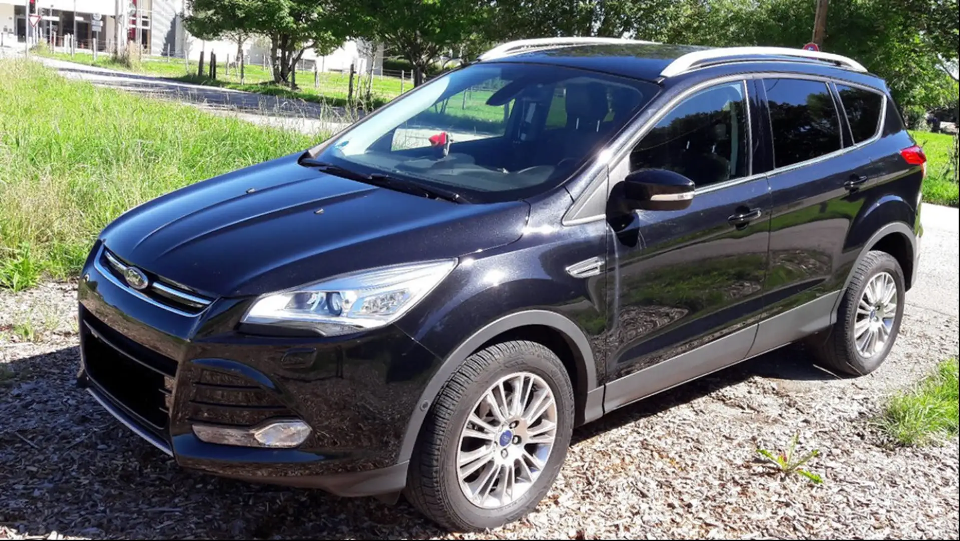 Ford Kuga Kuga 1.6 EcoBoost 2x4 Schwarz - 2