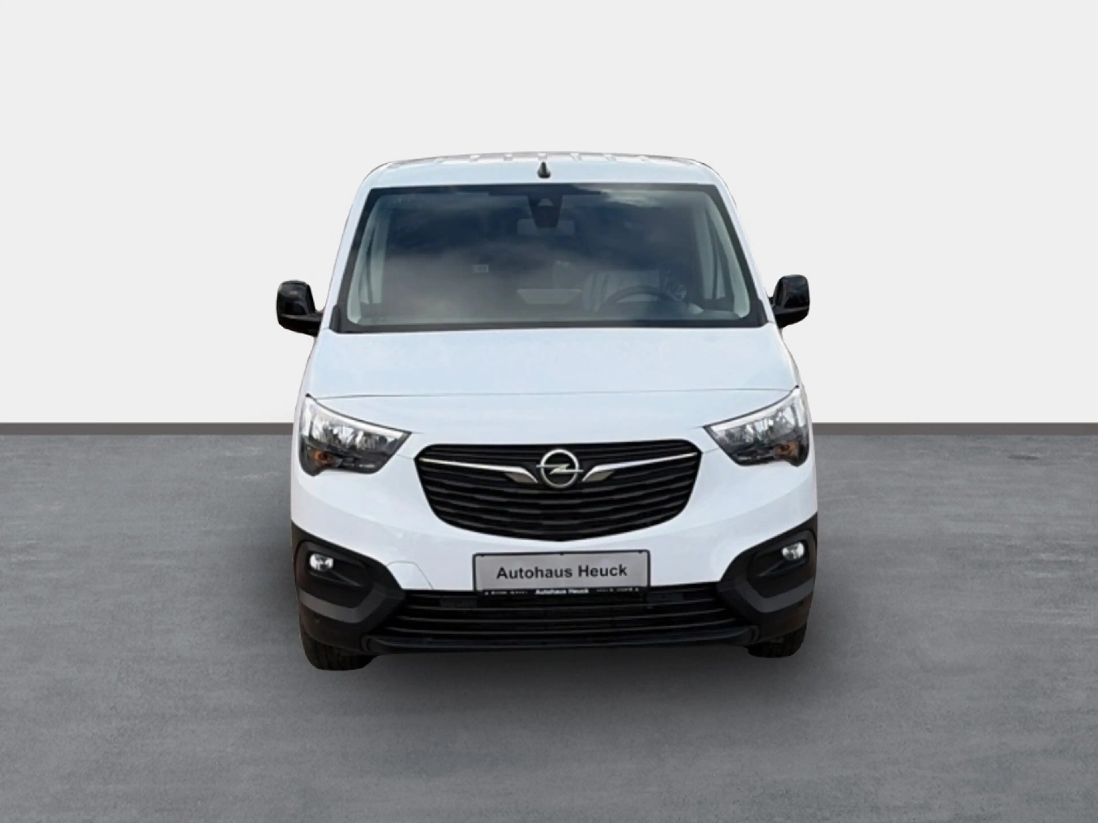 Opel Combo Cargo-e Basis Apple CarPlay Android Auto Mehrzonen — photo 2