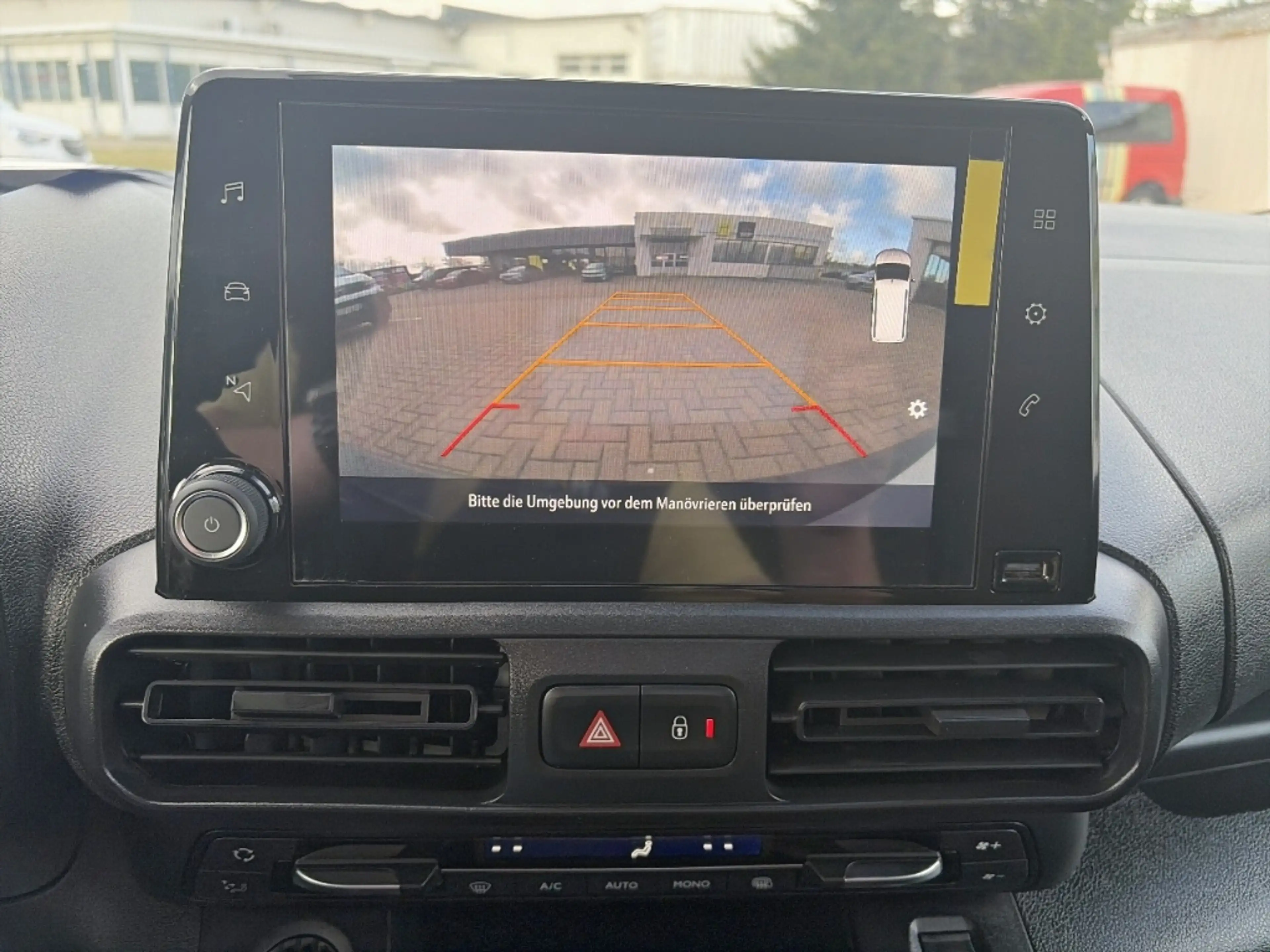 Opel Combo Cargo-e Basis Apple CarPlay Android Auto Mehrzonen — photo 15