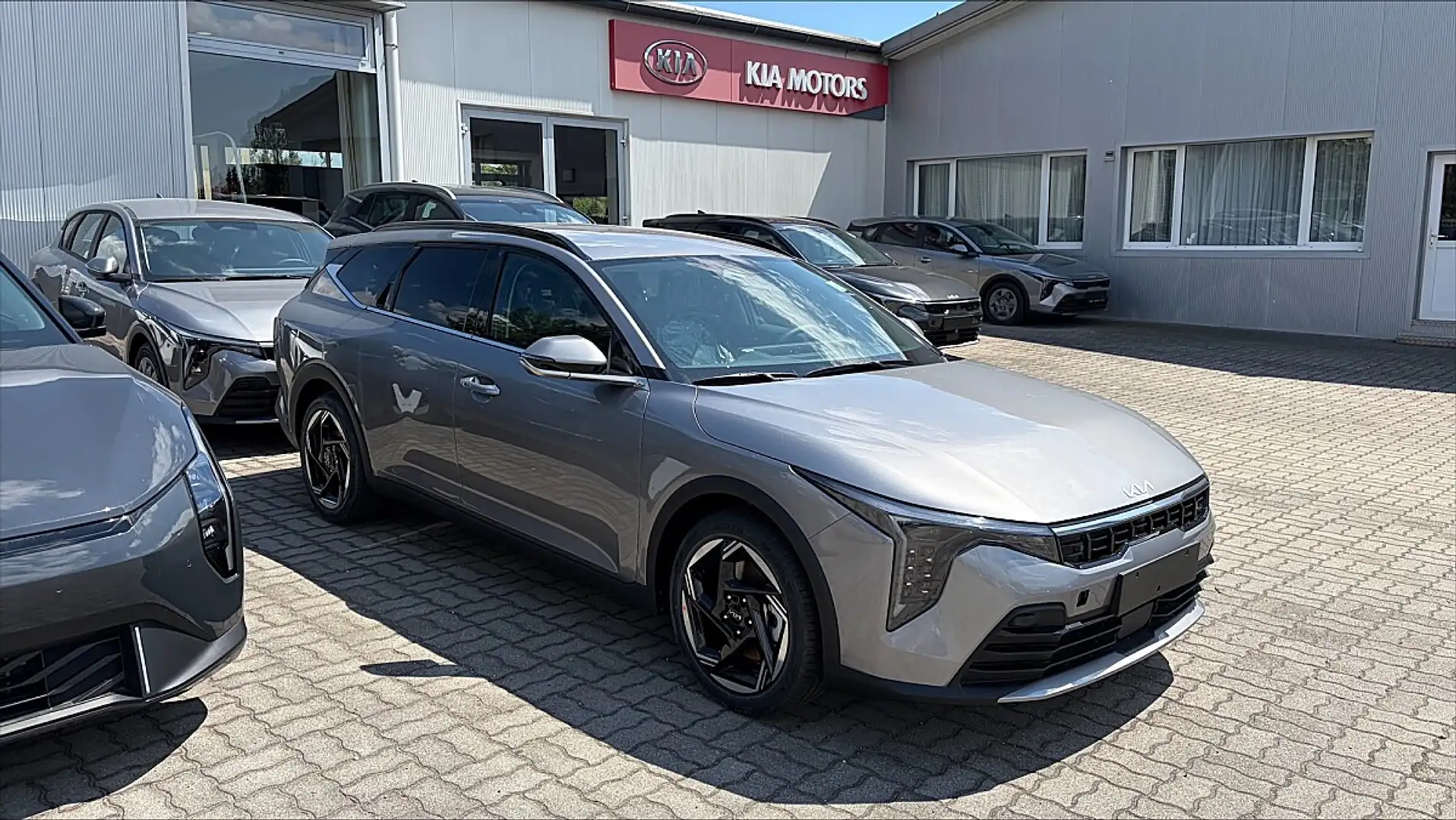 Kia K4 Kombi 1,0 TGDI 48V Gold Grau - 1