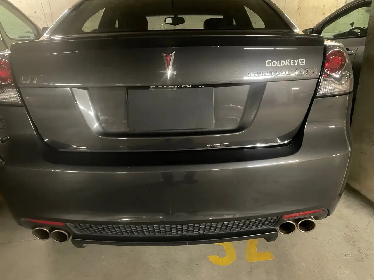 Pontiac G8 снимка Pontiac G8