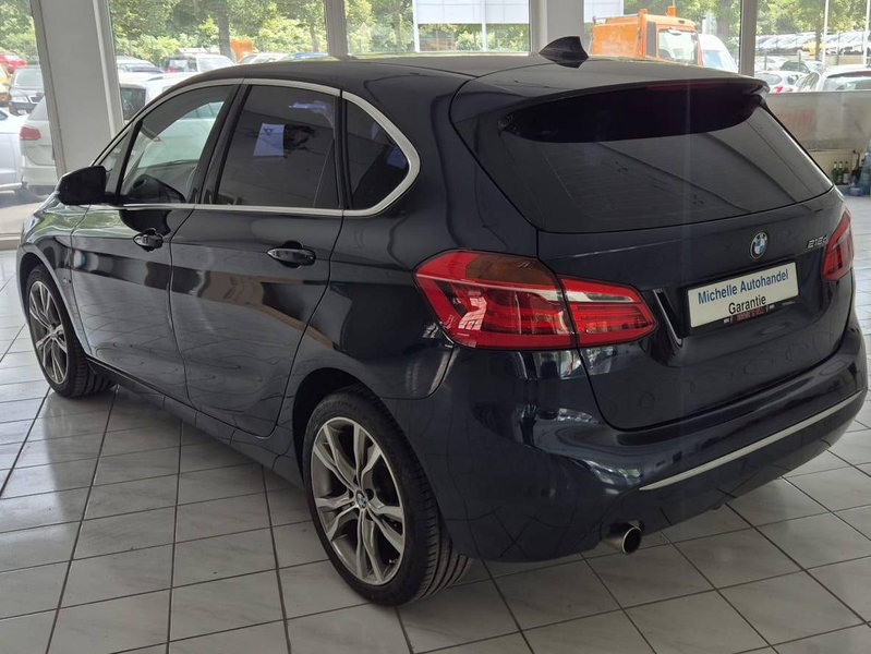 BMW 218 218 d Luxury Line — photo 3