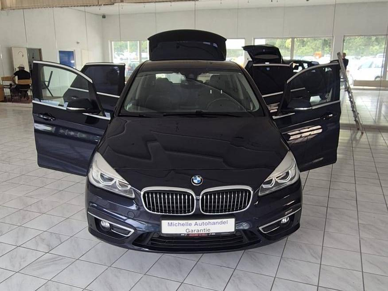 BMW 218 218 d Luxury Line — photo 9