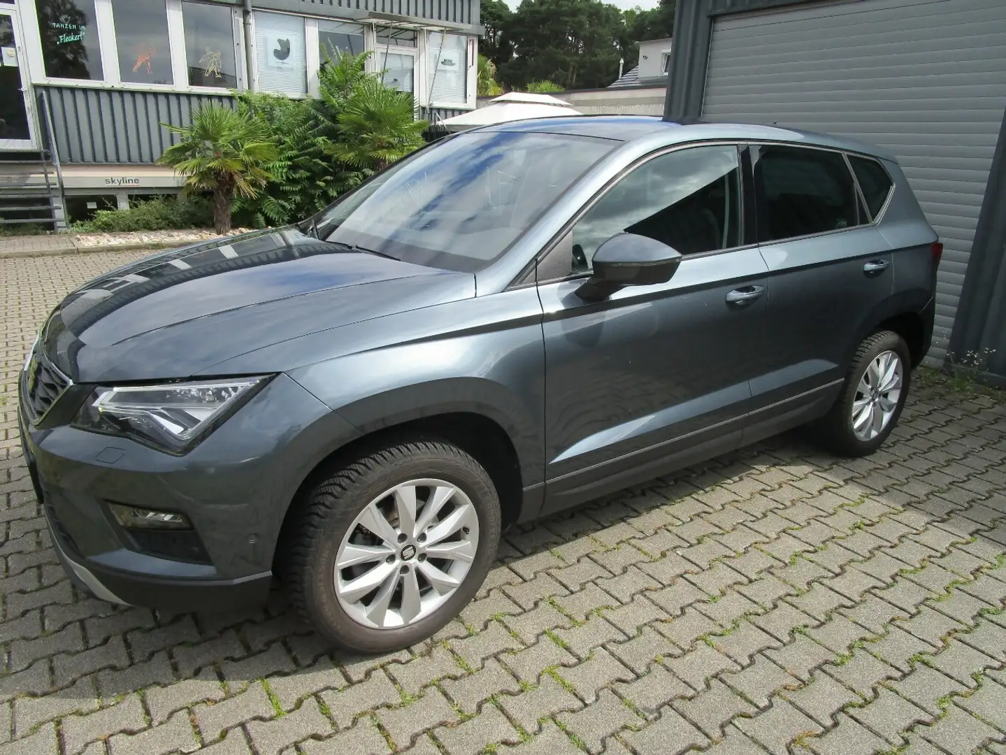 SEAT Ateca Style Grau - 1