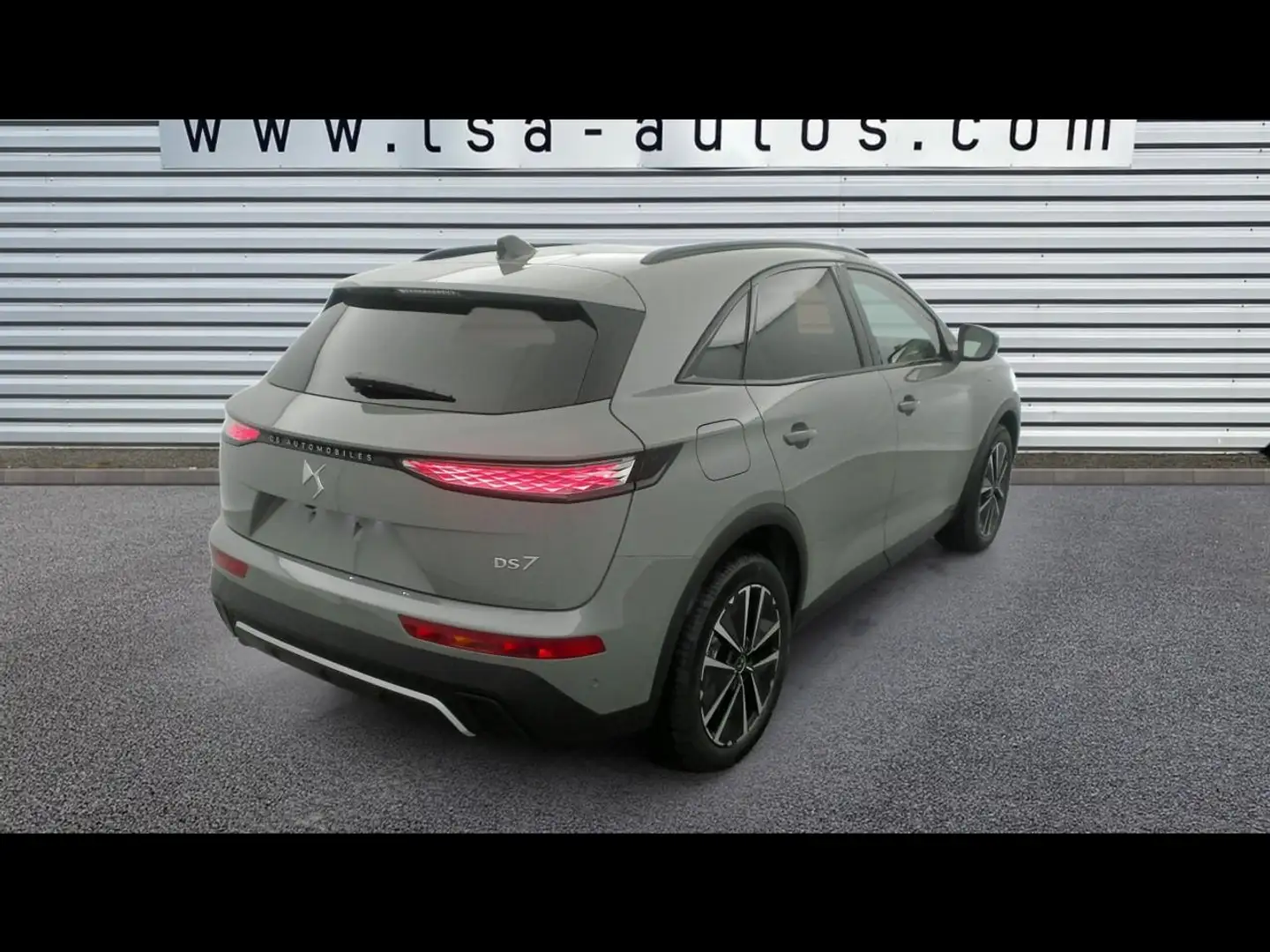 DS Automobiles DS 7 Crossback 1.5 BlueHDi 130 EAT8 Pallas Gris - 2