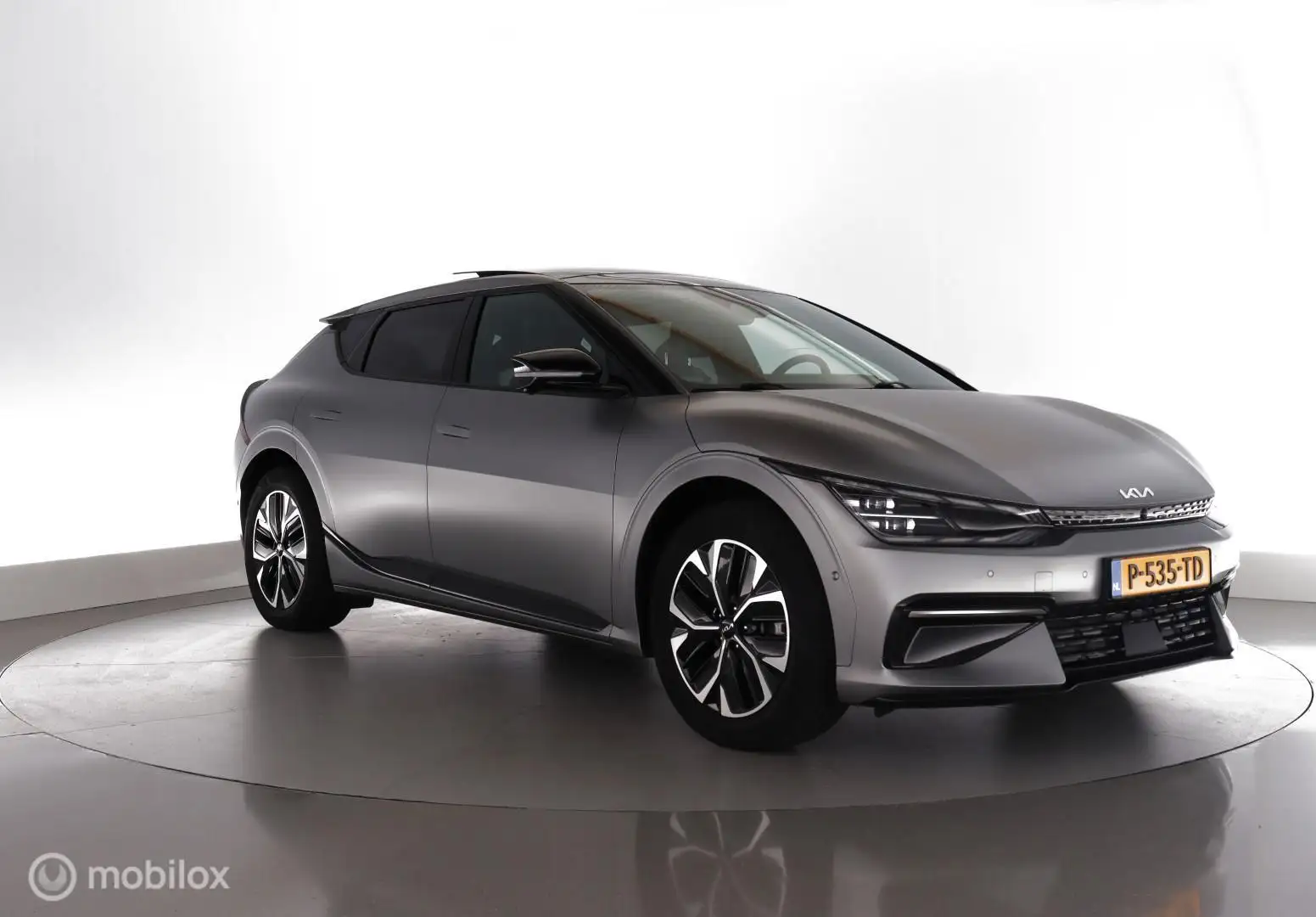 Kia EV6 GT-Line 77.4 kWh/229PK panorama|led|nav|dab|hud|ac Grijs - 2