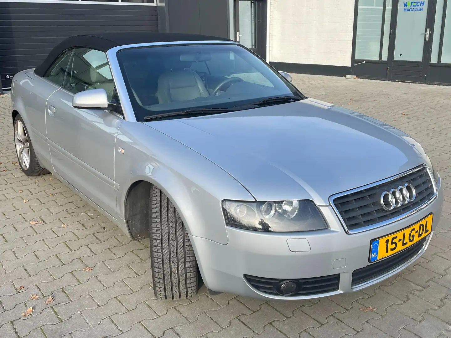 Audi A4 A4 2.4 V6 Exclusive Zilver - 1