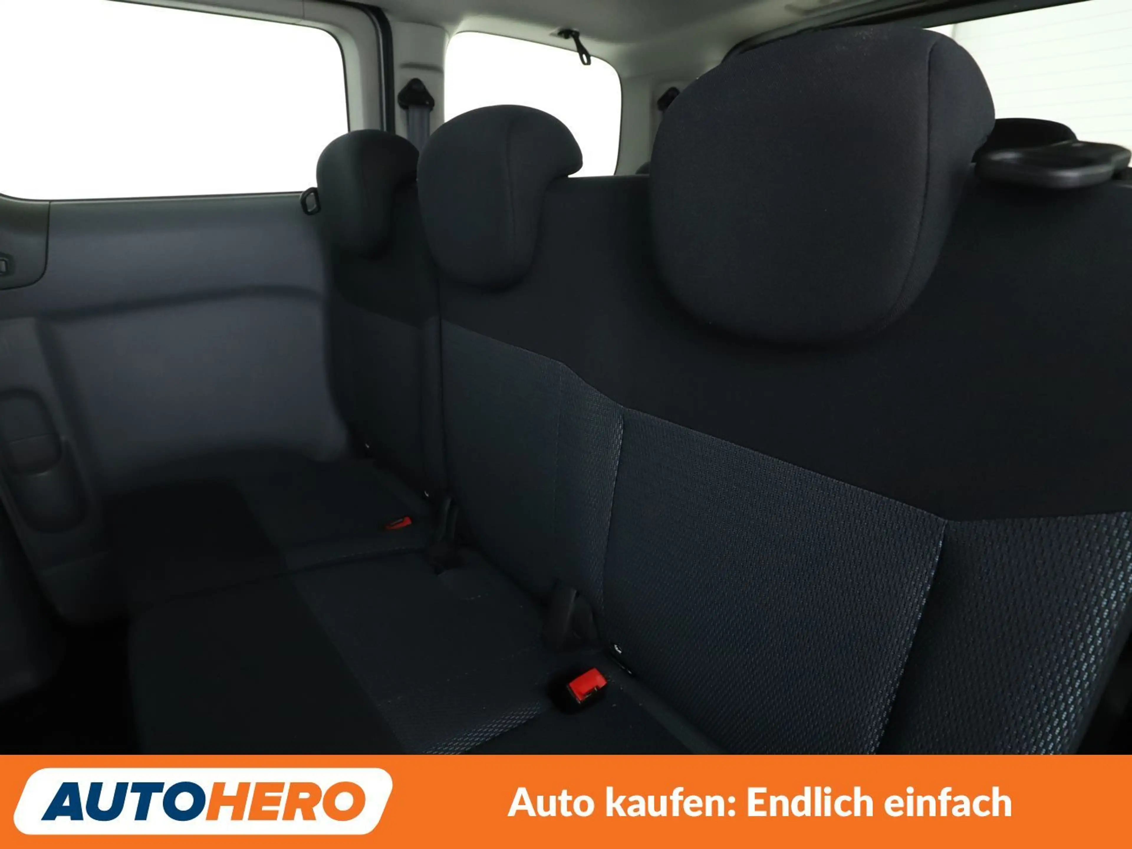 Nissan Evalia 1.5 dCi Evalia Tekna*NAVI*TEMPO*CAM*SHZ*ALU* — photo 14
