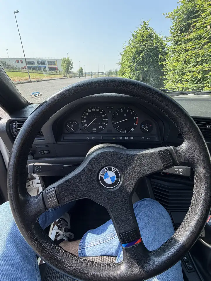 BMW 318i, foto 5