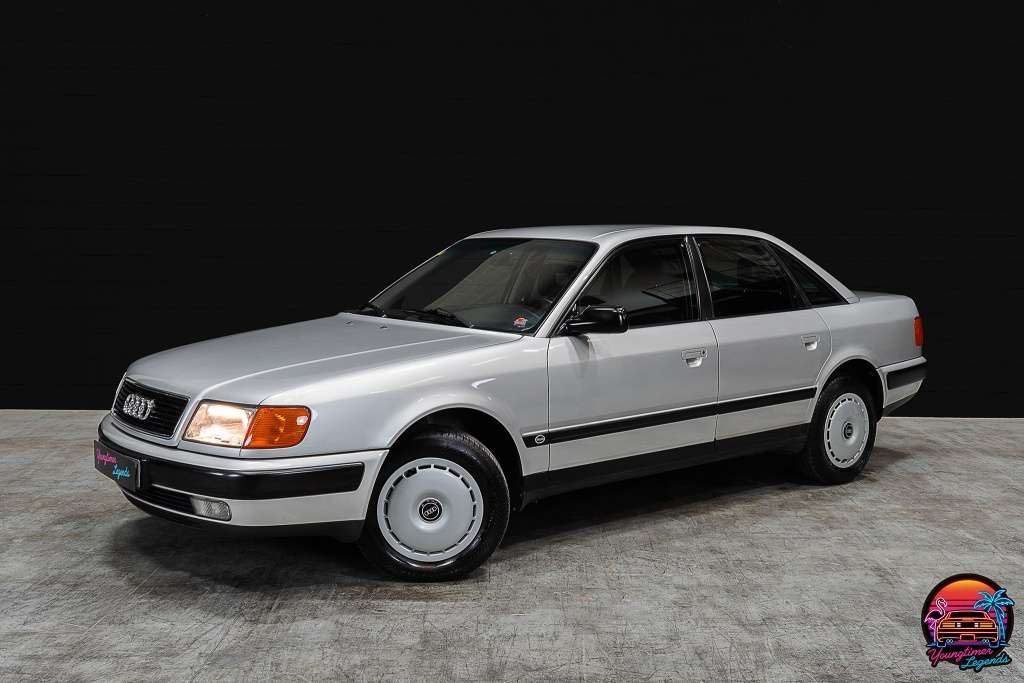 Audi 100 2.3 - foto 1