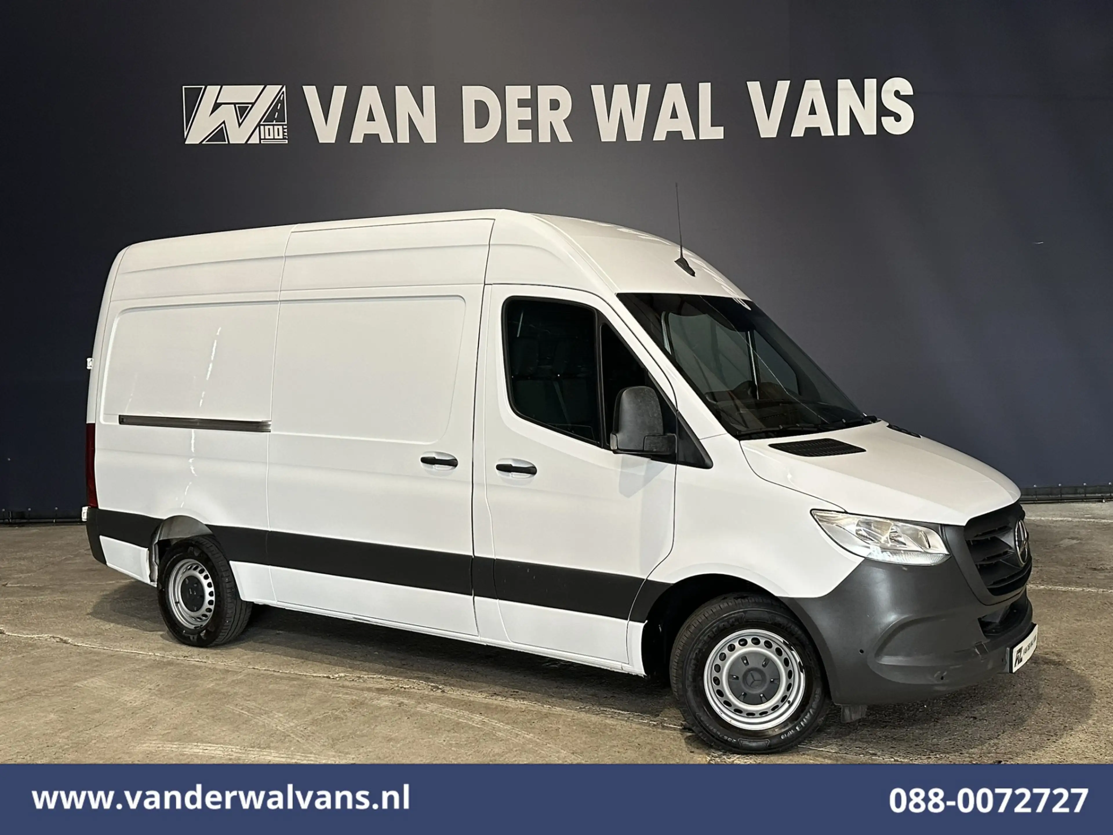 Mercedes-Benz Sprinter 317 CDI 170pk L2H2 Euro6 Airco | Camera | Navigati