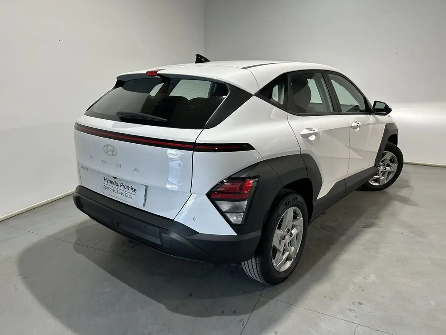 Hyundai KONA 1.6 TGDI Maxx 4x2 DT Blanco - 2