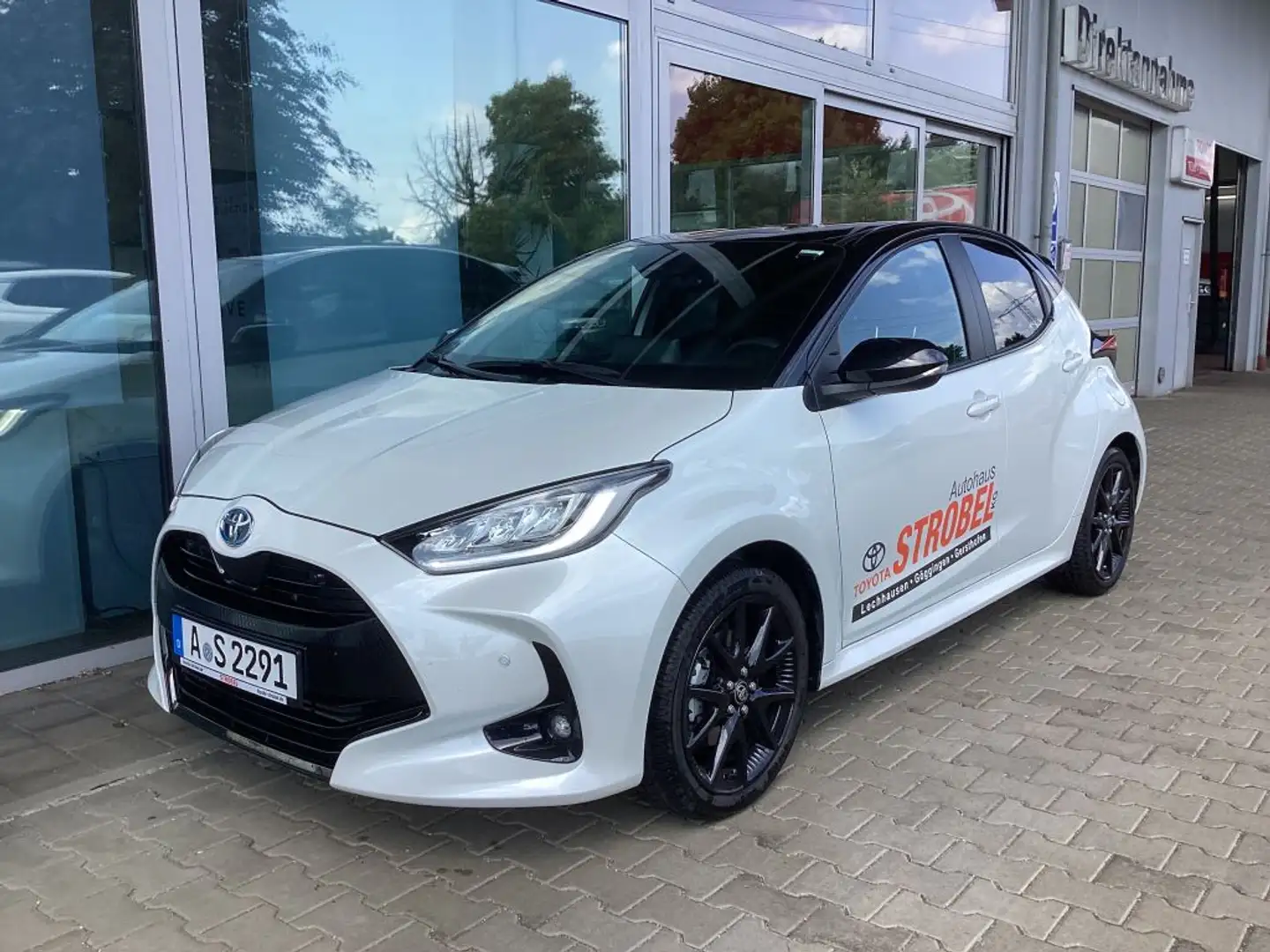 Toyota Yaris Hybrid 1.5 VVT-i Style - 2
