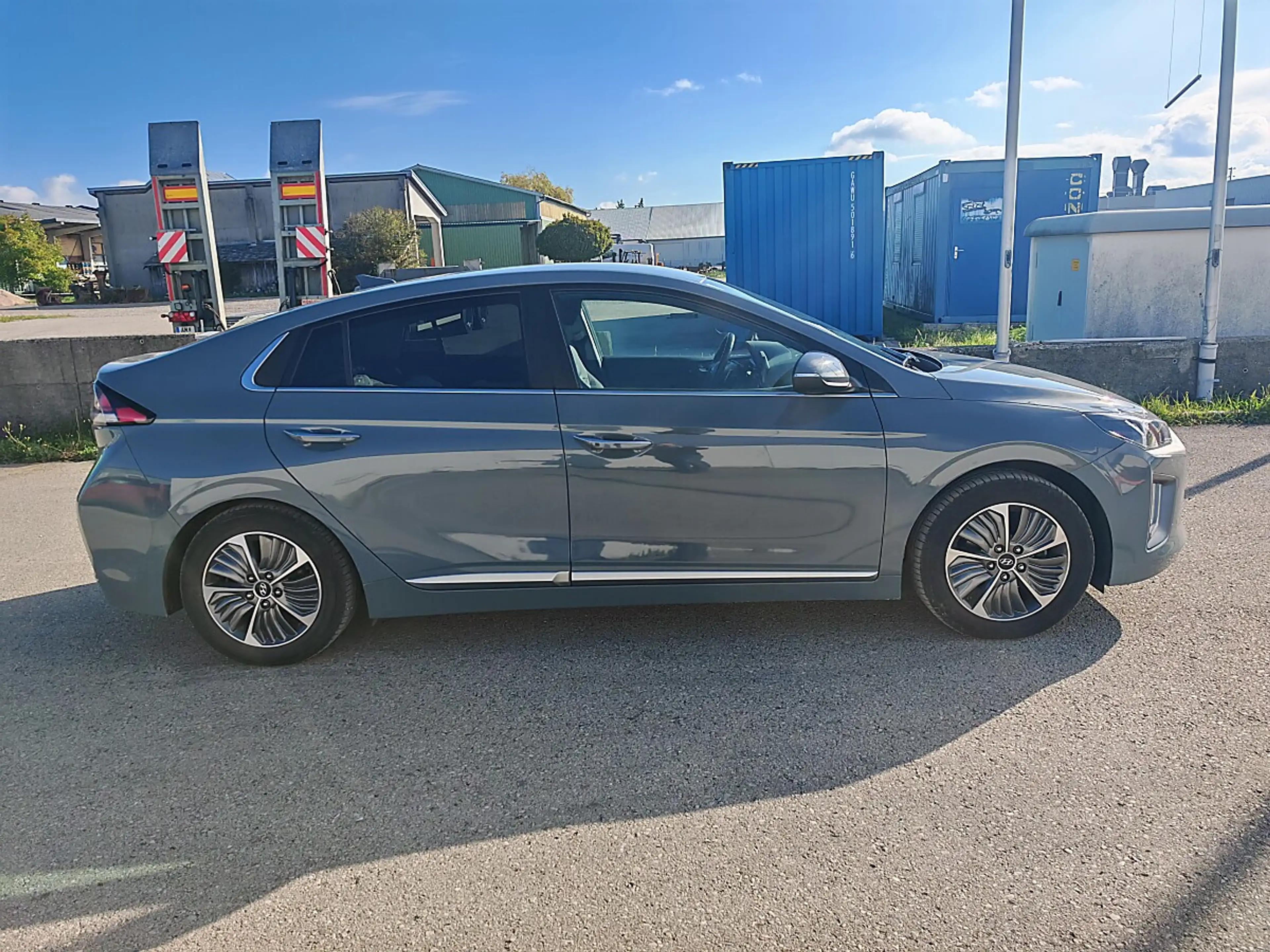 Hyundai IONIQ 1,6 GDI Hybrid LEVEL 5 Plug-In Hybrid (Euro — photo 3