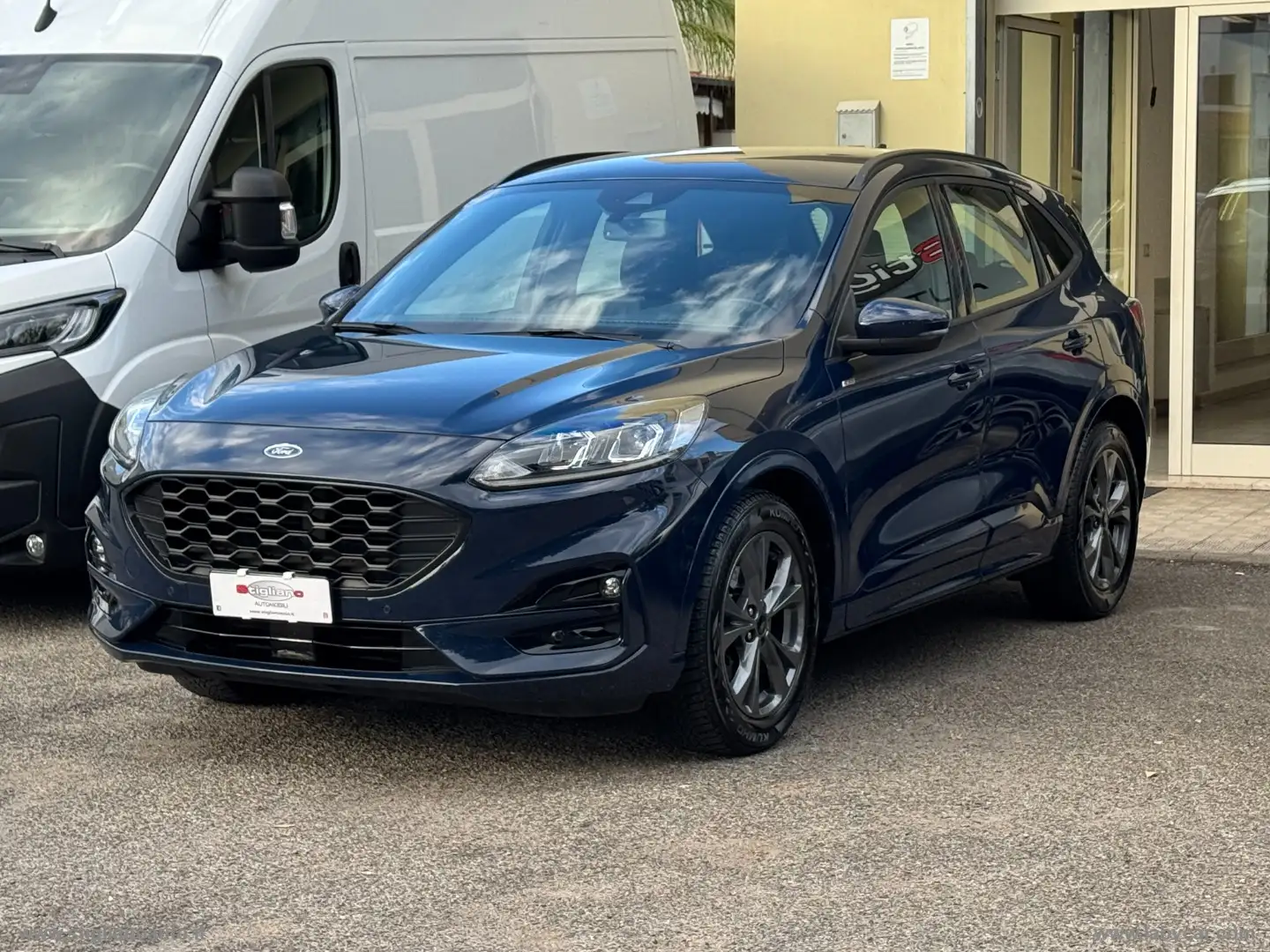 Ford Kuga 2.0 EcoBl. 120CV aut. 2WD ST-Line Blu/Azzurro - 2