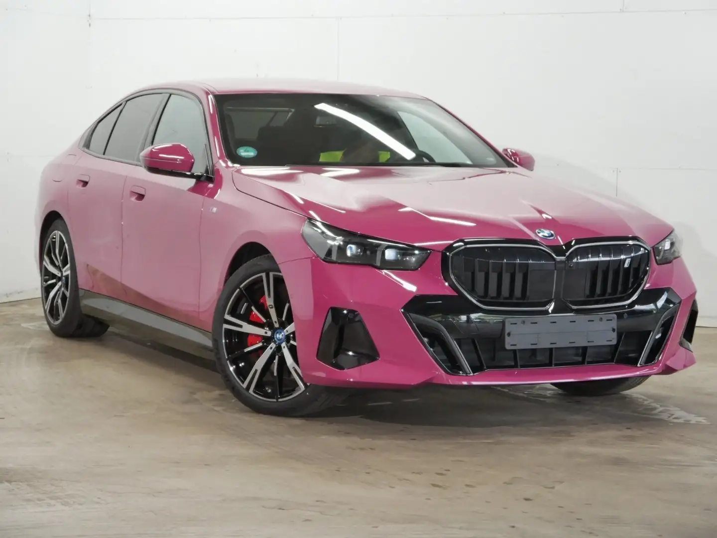 BMW i5 xDrive40 M SPORTPAKET PRO+INDIVIDUAL+ICONIC+20"ALU Violett - 2