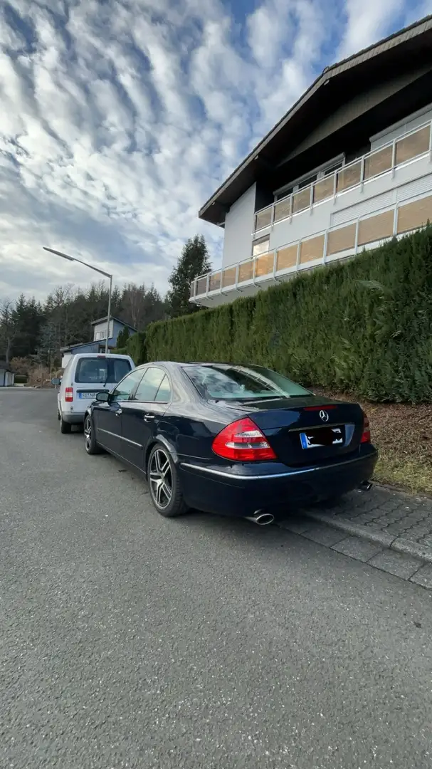 Mercedes-Benz E 240 E 240 (211.061) Niebieski - 2