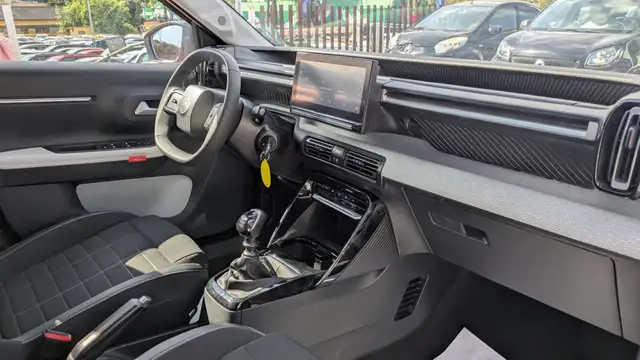Citroen C3 view 10
