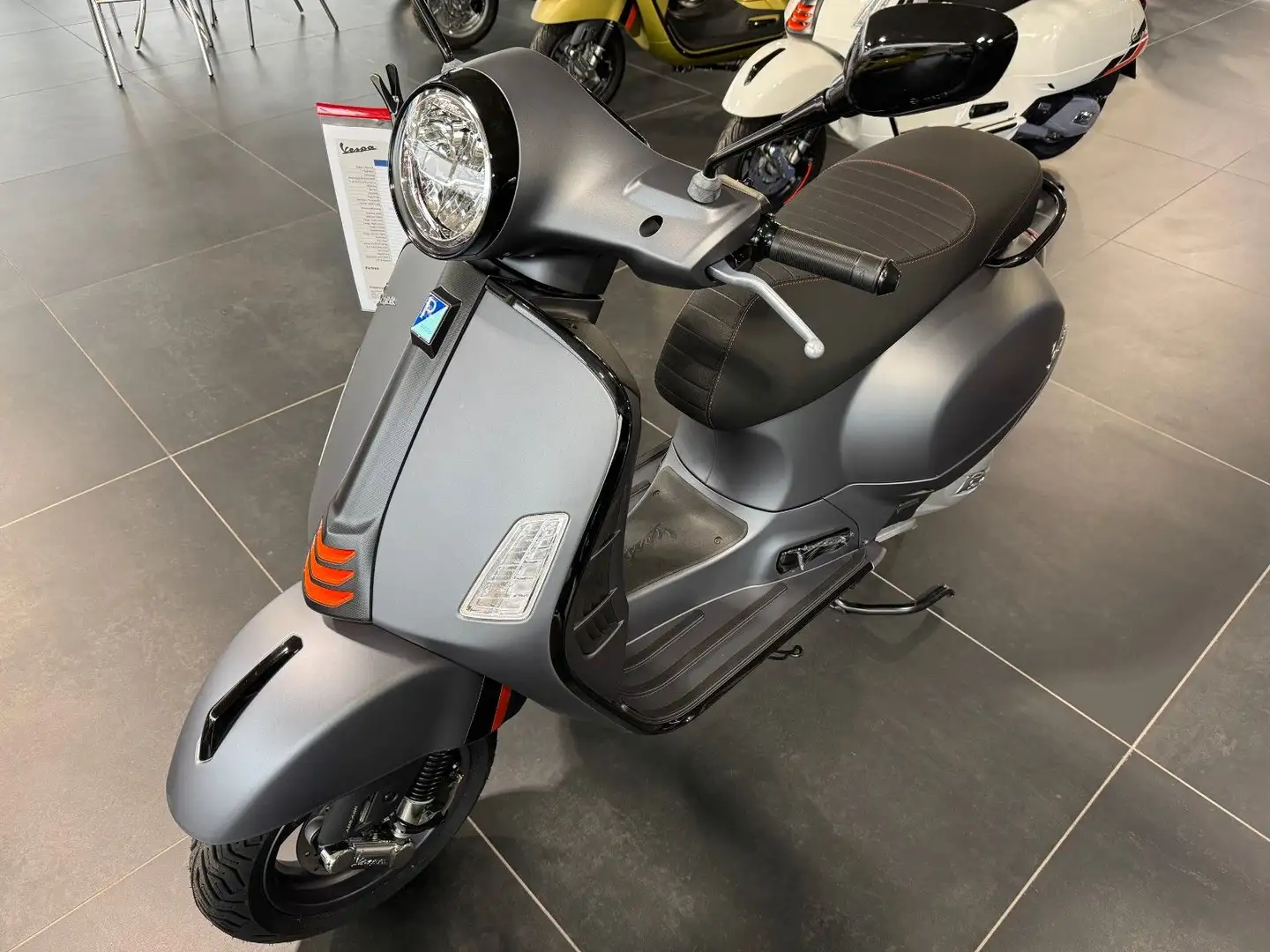 Vespa GTS 125 Supersport ABS sofort verfügbar Euro 5+ Gri - 1