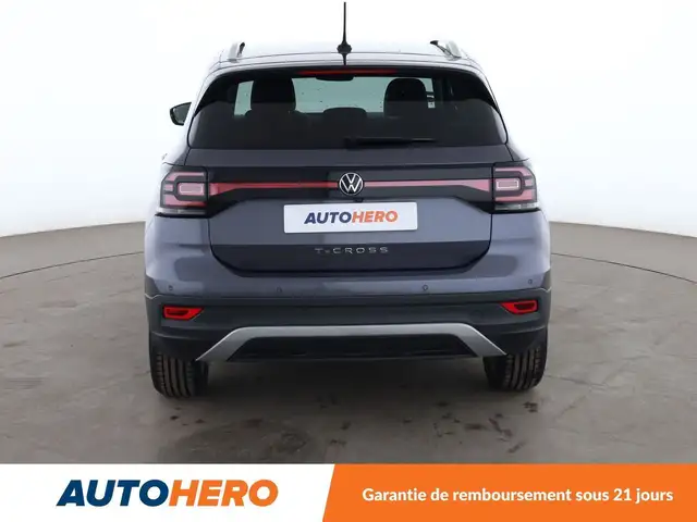 Volkswagen T-Cross view 5