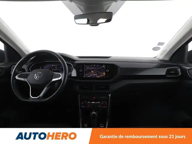 Volkswagen T-Cross view 12