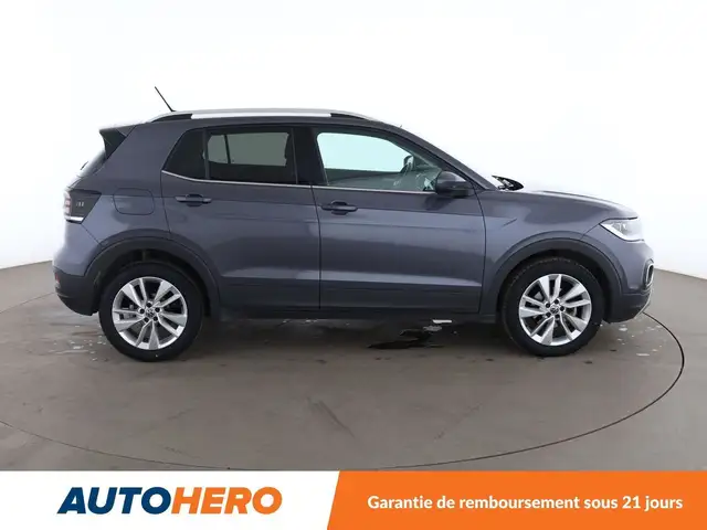 Volkswagen T-Cross view 7