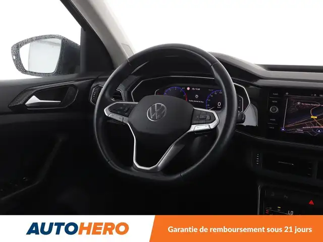 Volkswagen T-Cross view 13