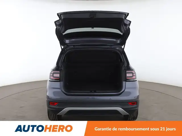 Volkswagen T-Cross view 17