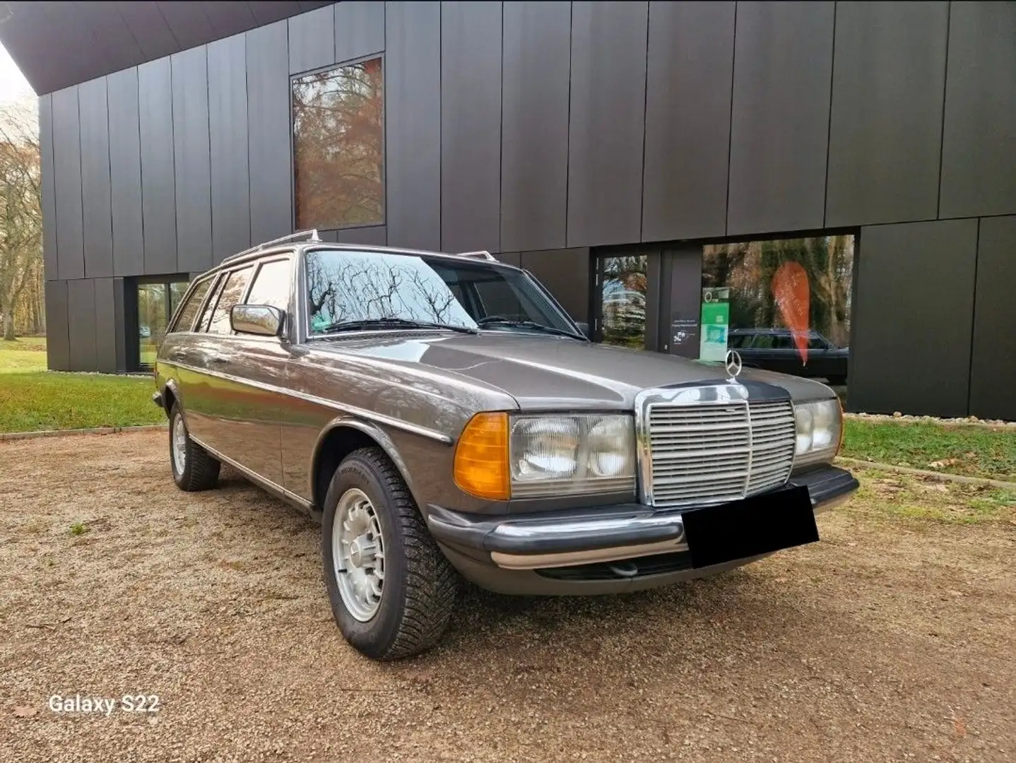 Mercedes-Benz 230 123T 230 H-Zulassung Dekra Gutachten Note 2 - Grey - 2