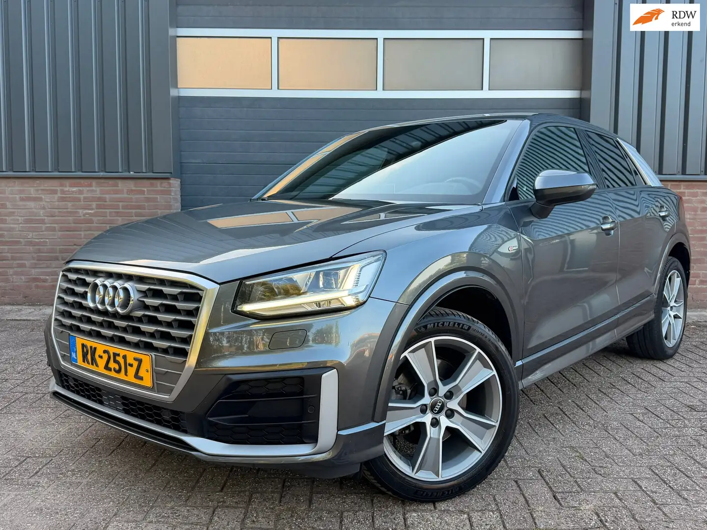 AUDI Q2