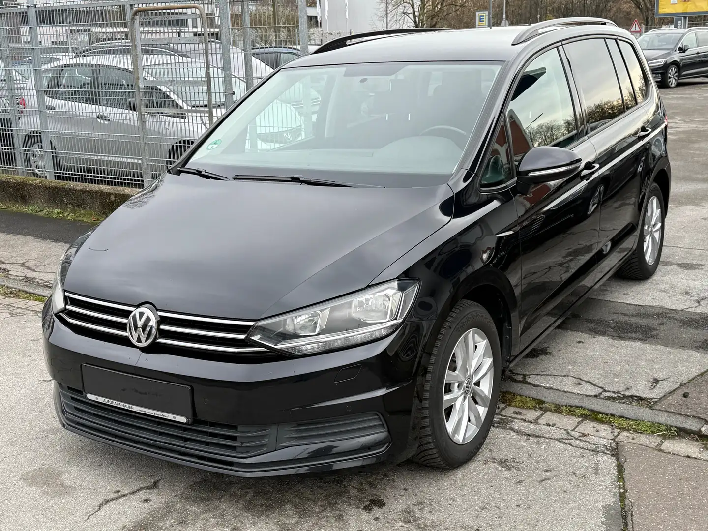 Volkswagen Touran Comfortline BMT/ 2.0 TDI 7-SITZER AUTOMATIK Schwarz - 1