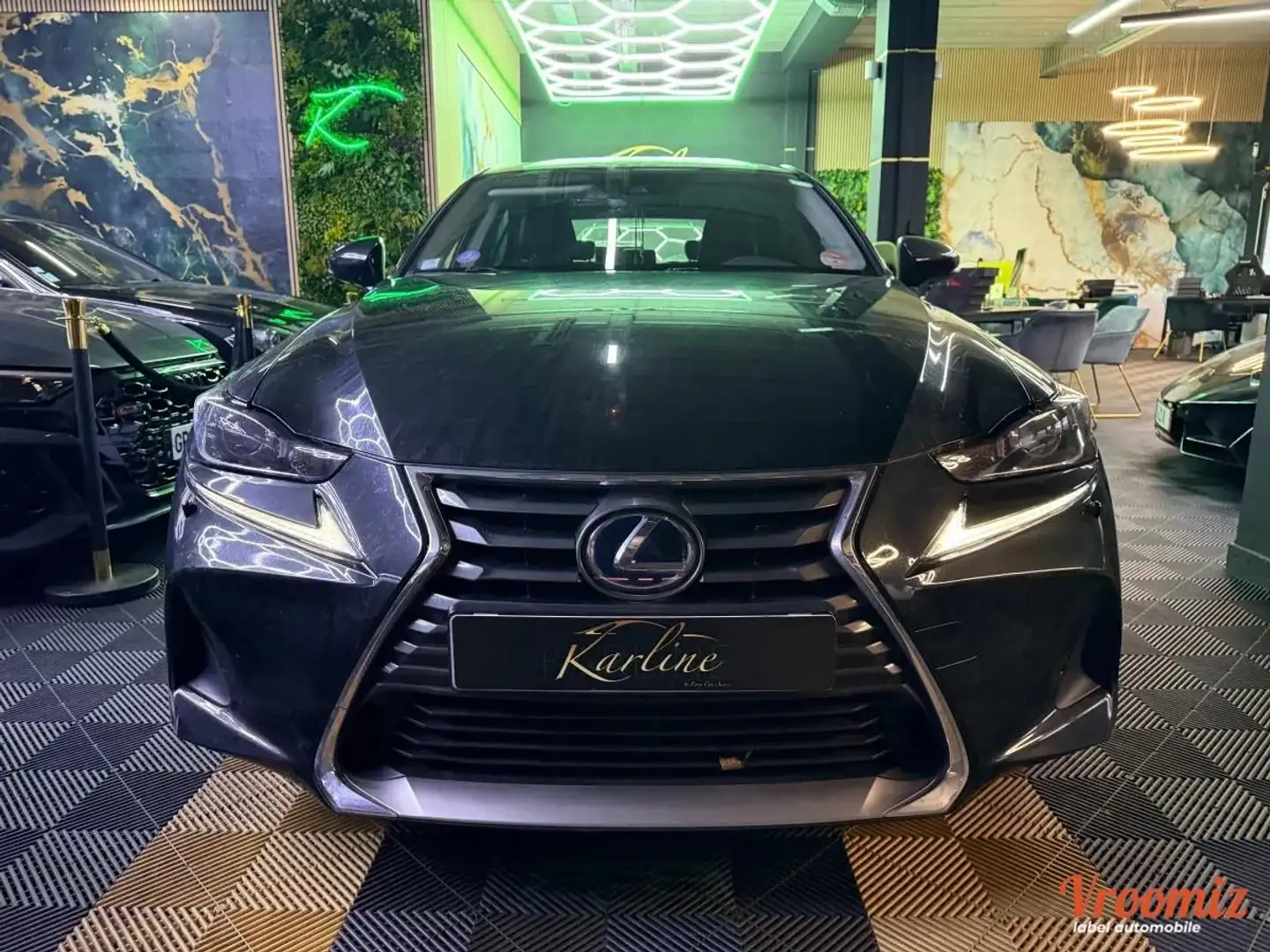 Lexus IS 300 2.5 300 H 223 cv 180 HEV 1.6KWH PACK BUSINESS I LINE ASSIST Schwarz - 2