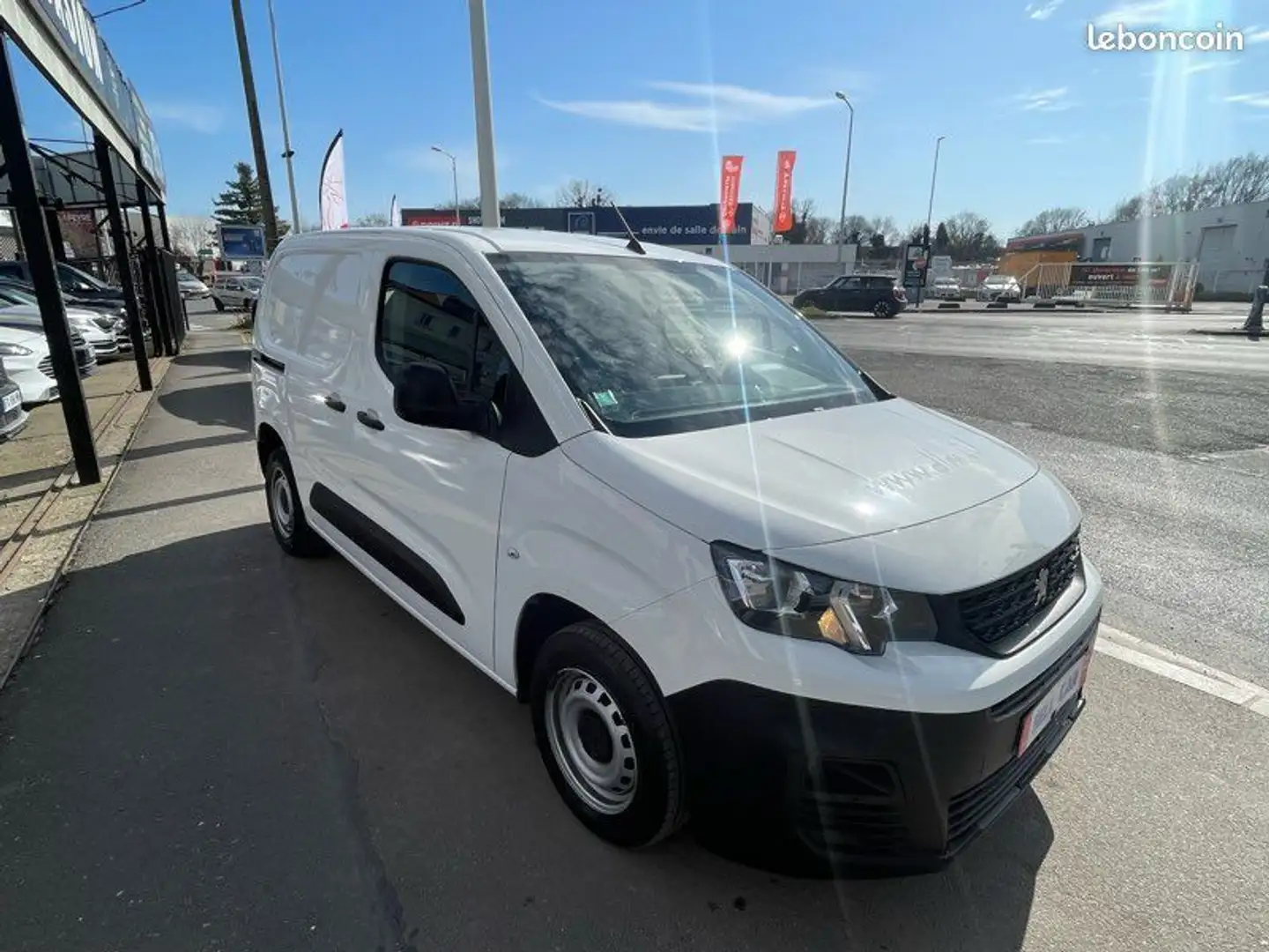 Peugeot Partner 1.5 bluehdi Premium Standard 9583 H.T Blanc - 2