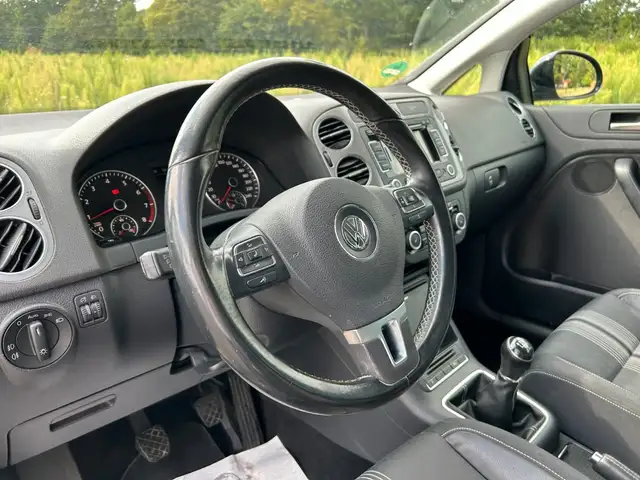 Volkswagen Golf view 15