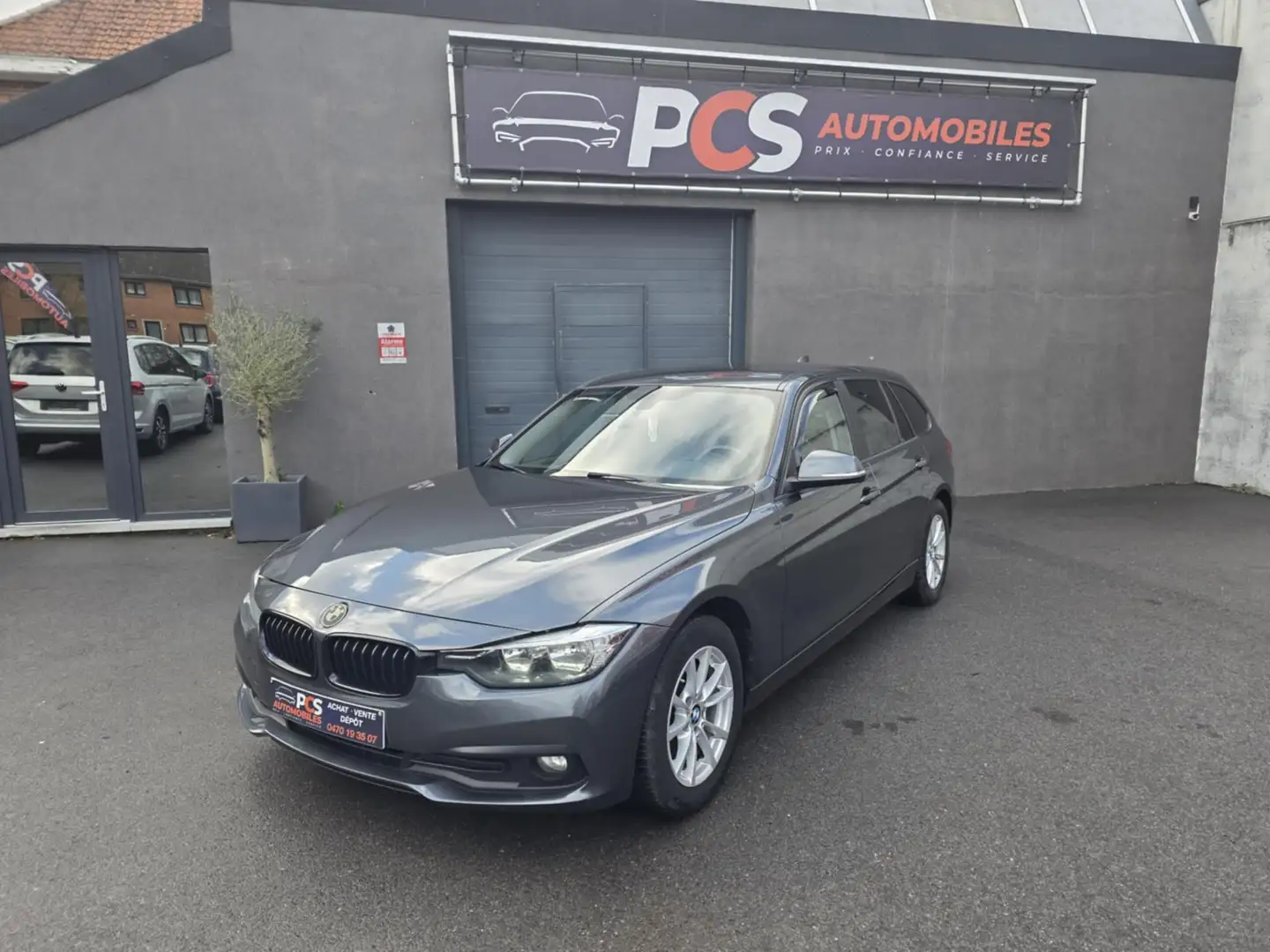 BMW 318 d Touring*PDC*GPS*BLUETOOTH*GARANTIE 12 MOIS Grau - 2