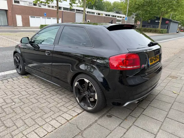 Audi S3 view 8