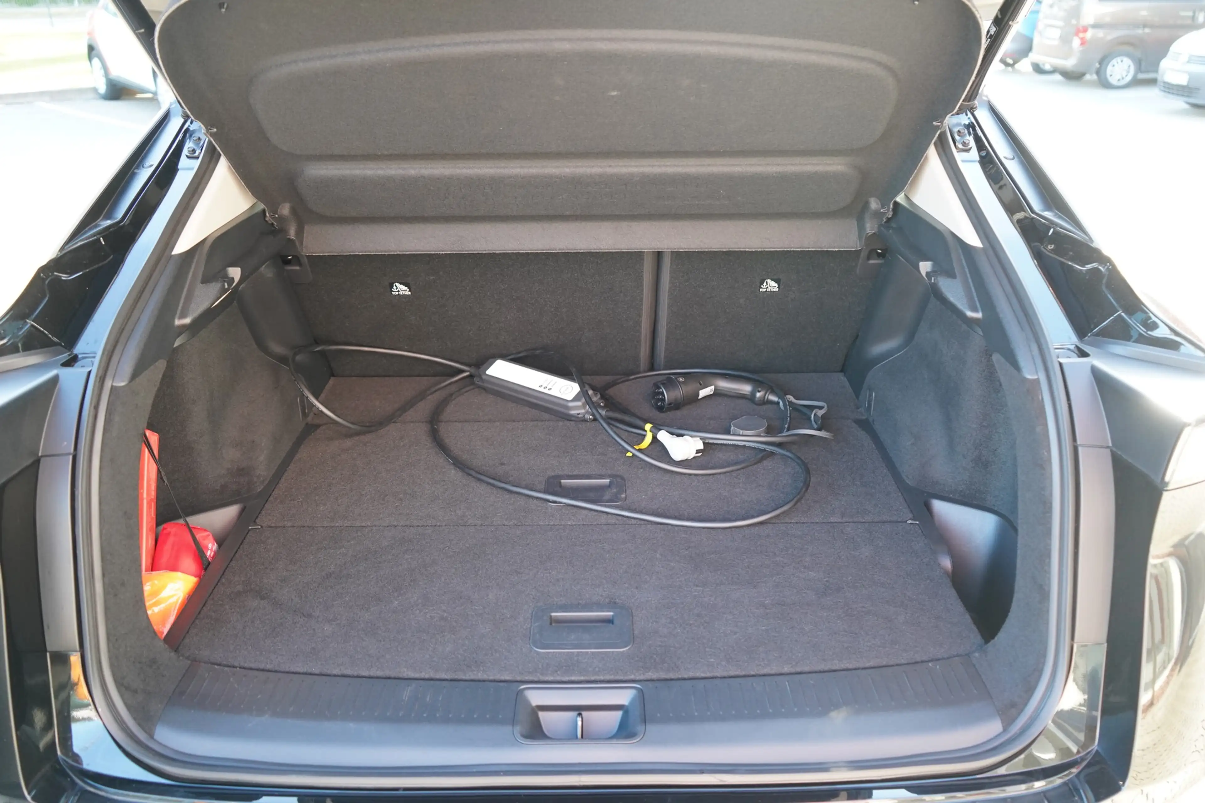 Nissan Ariya LED Navi Kamera 360° Teilleder — photo 8