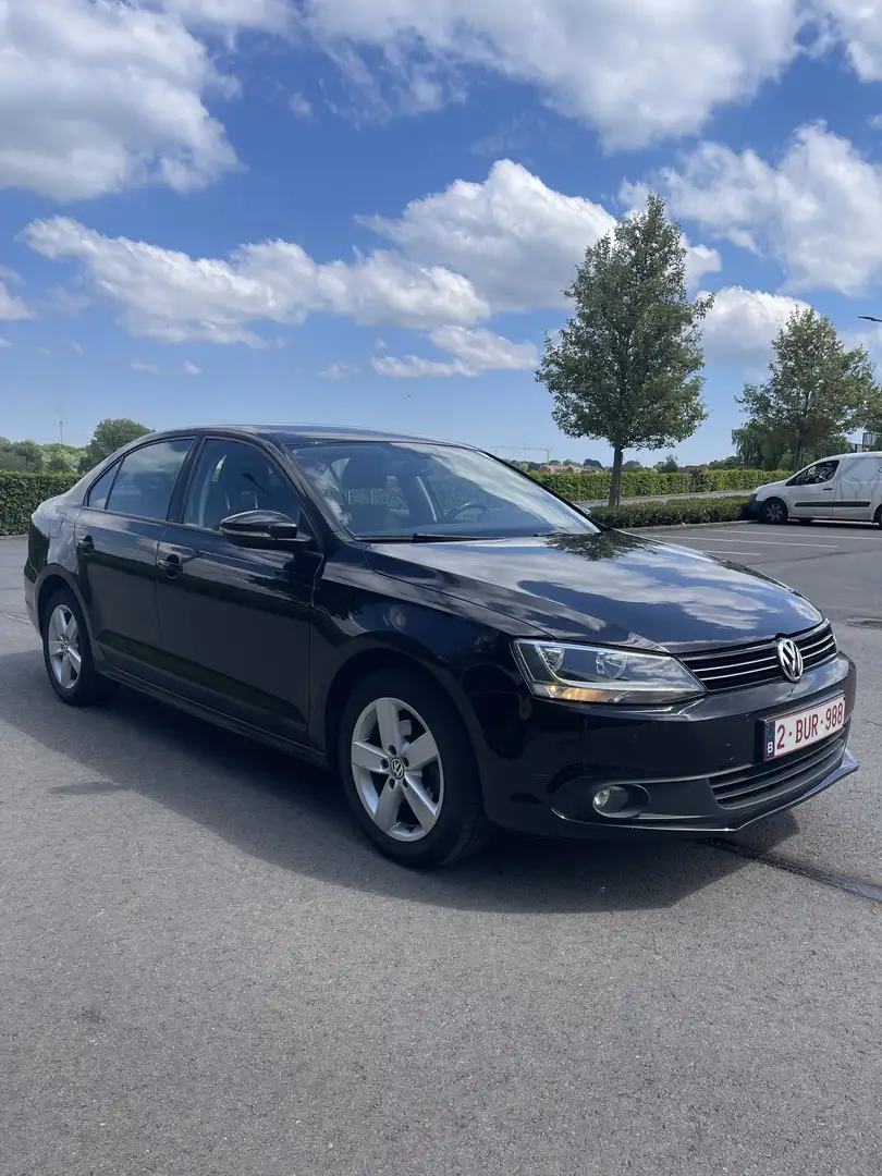 Volkswagen Jetta 1.6 CR TDi Comfortline - 1