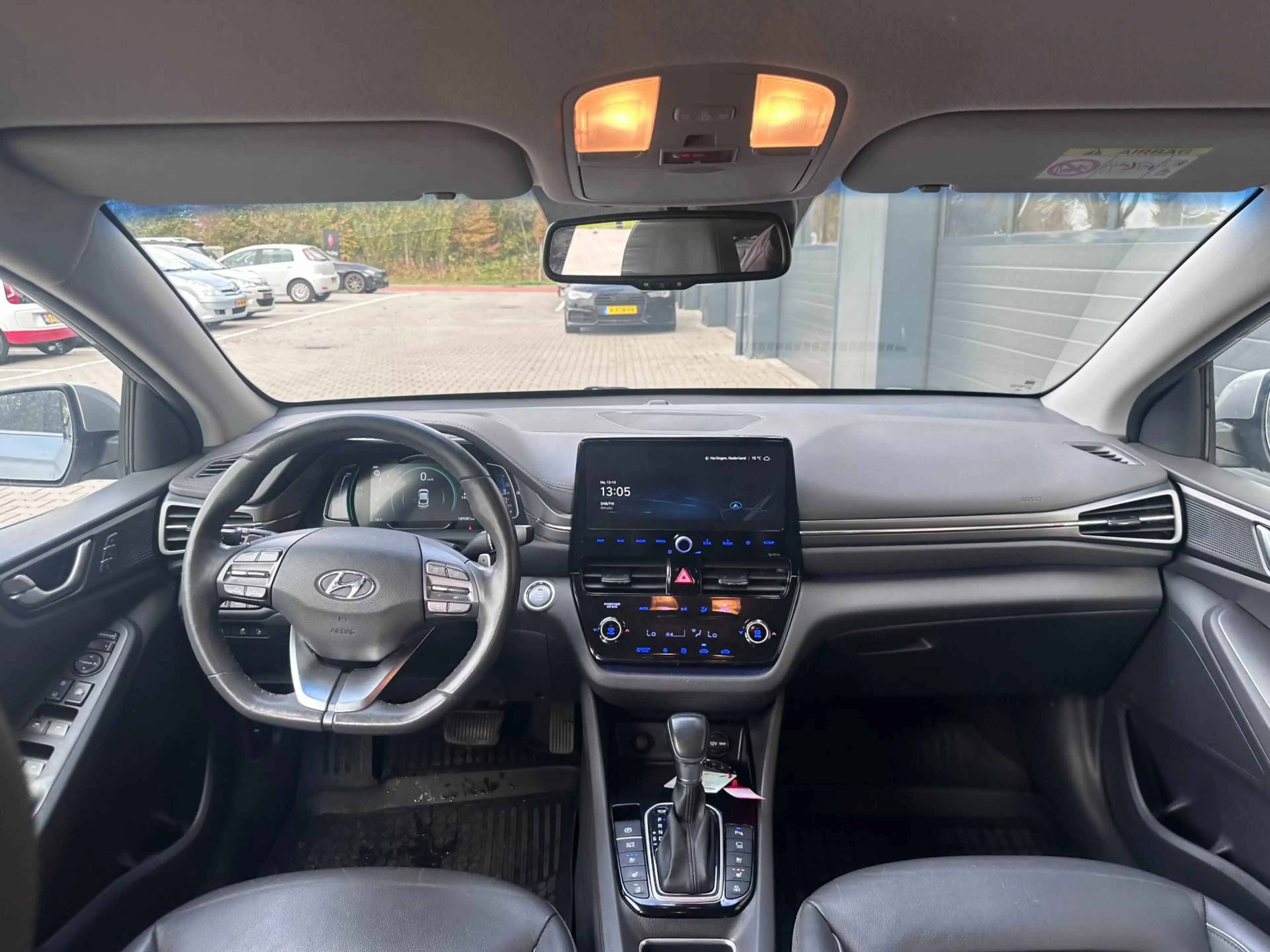 Hyundai IONIQ 1.6 GDi PHEV / facelift model / Premium — photo 2