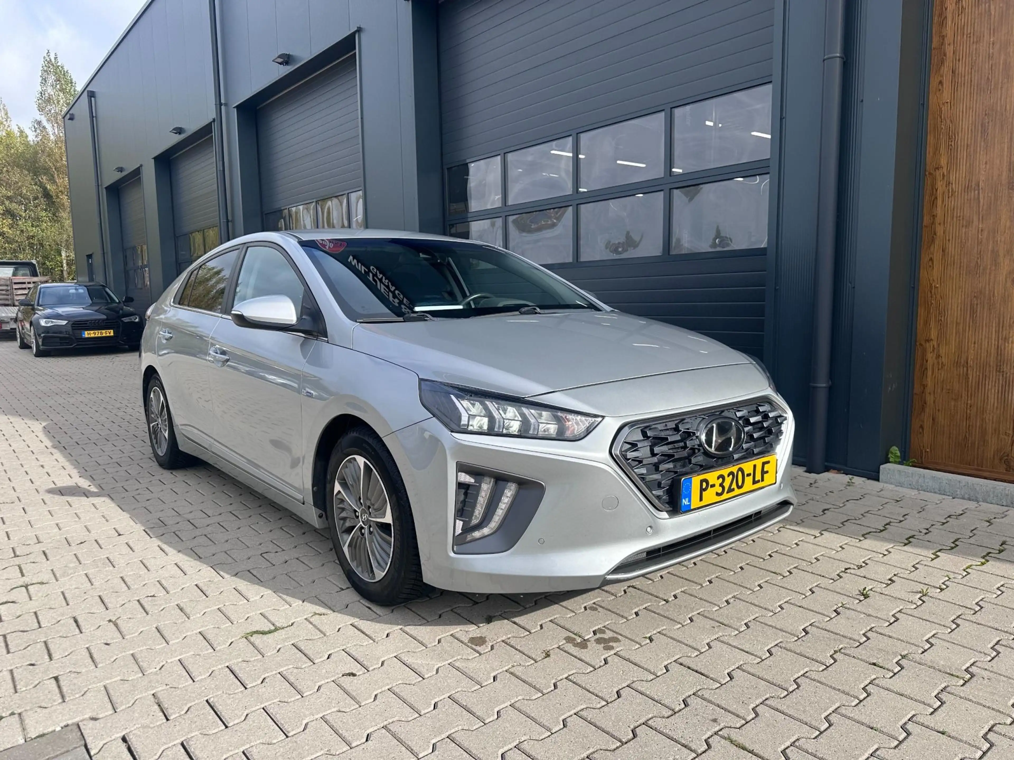 Hyundai IONIQ 1.6 GDi PHEV / facelift model / Premium — photo 5