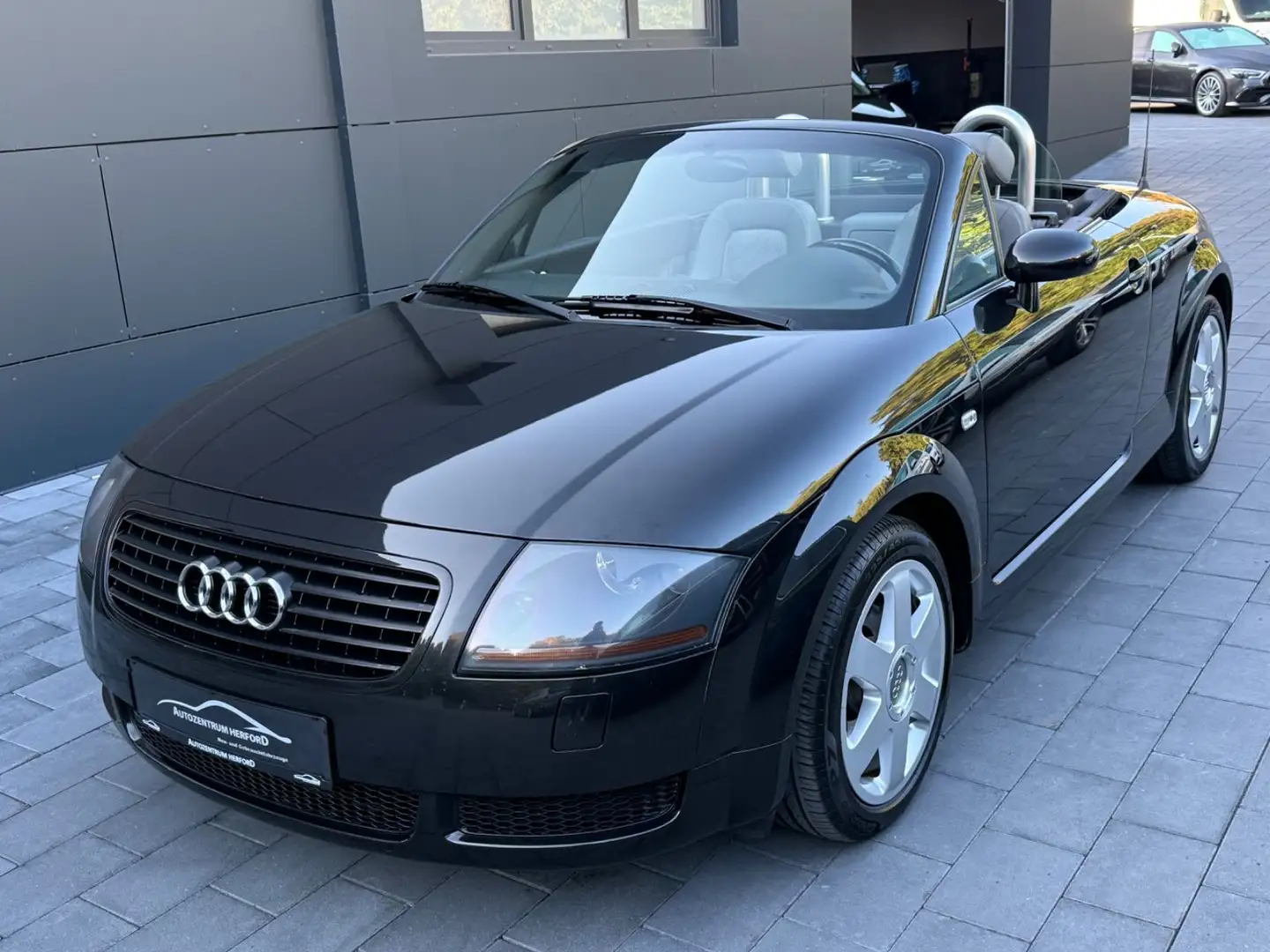 Audi TT Coupe Roadster 1.8 T Xenon T-Leder Schwarz - 1