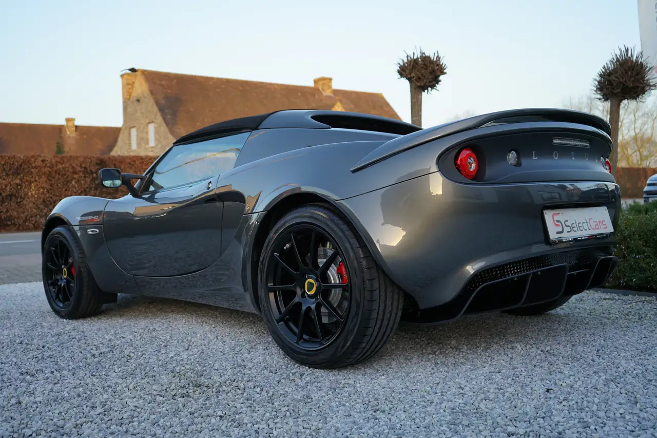 Lotus Elise 2022