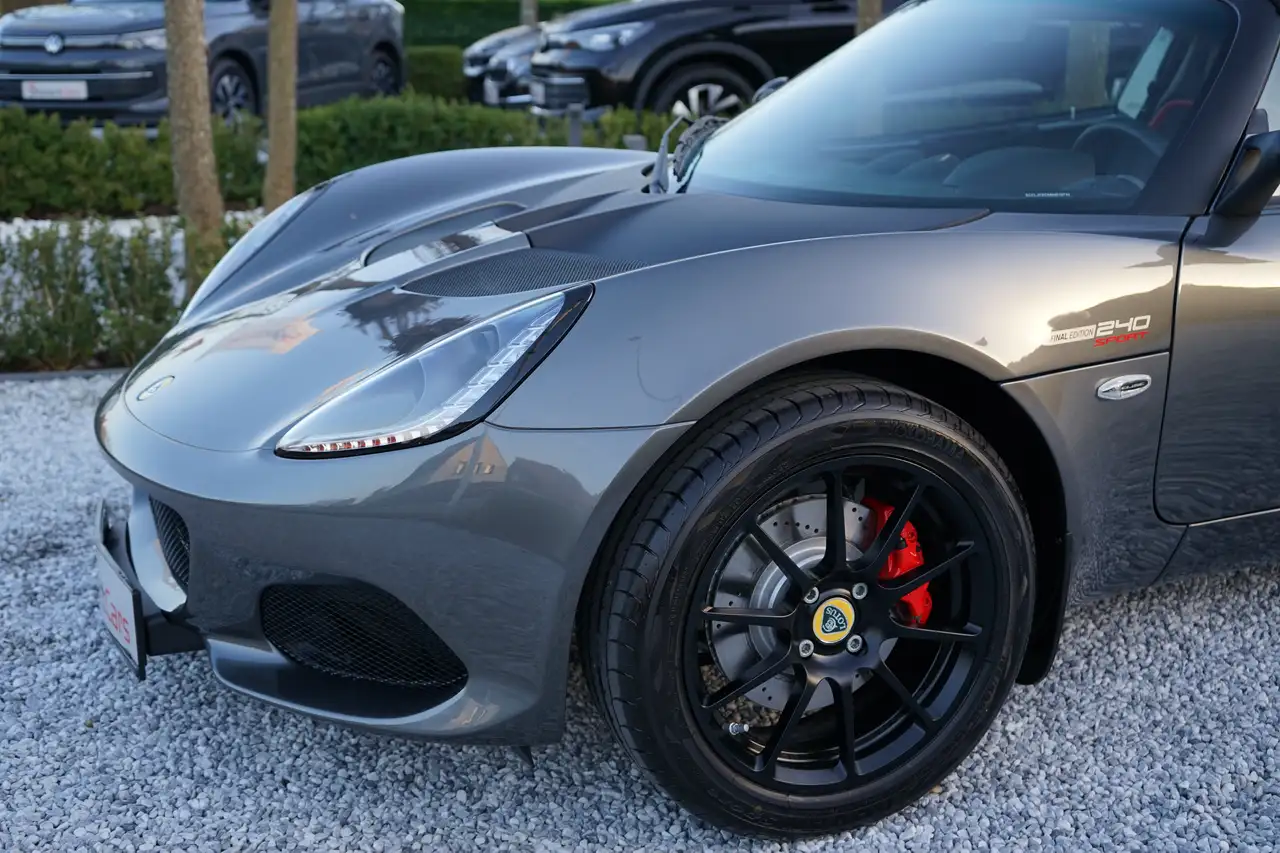 Lotus Elise 2022 — фото 15