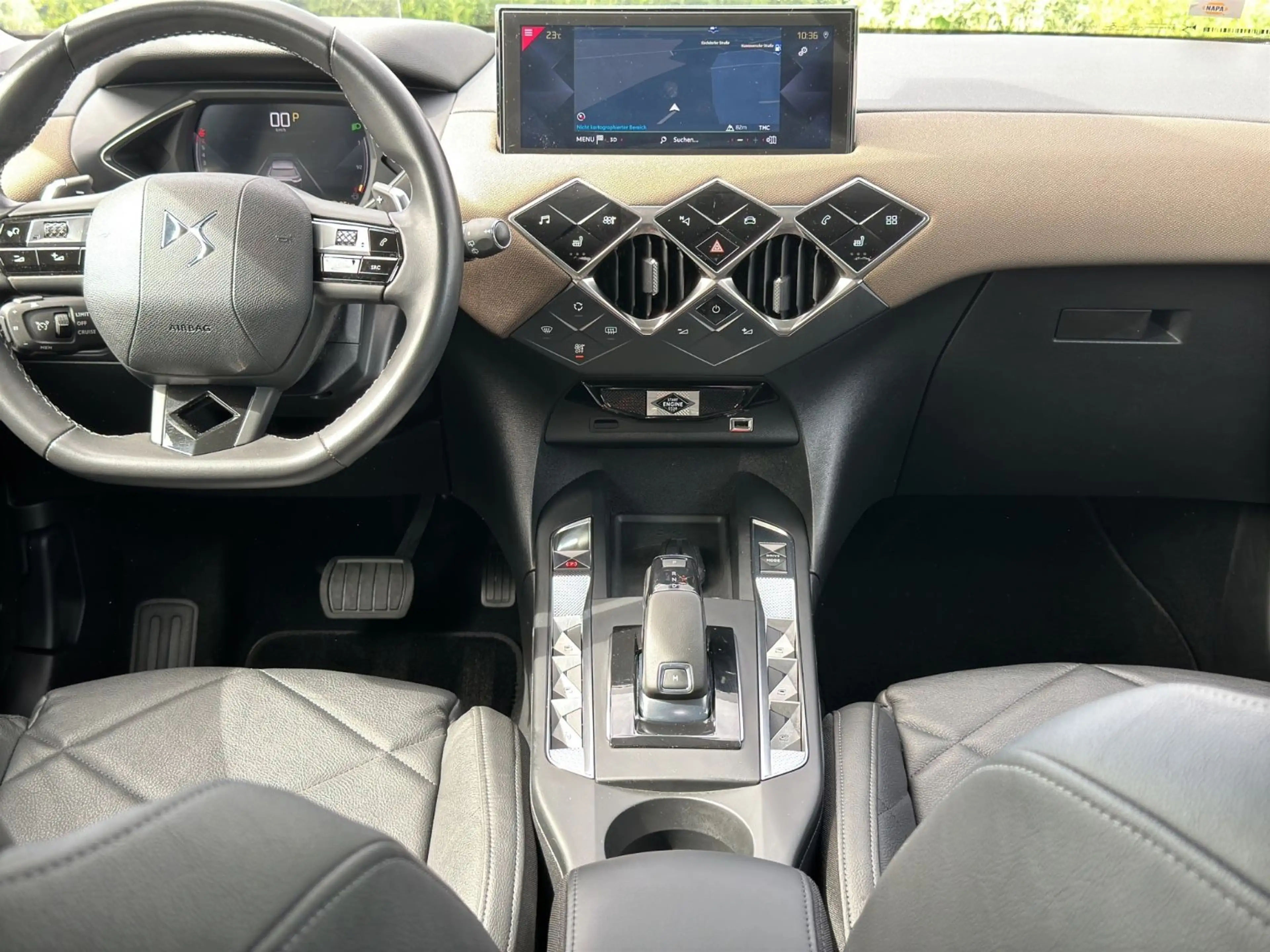 DS Automobiles DS 3 Crossback So Chic Kamera LEDER LED — photo 14