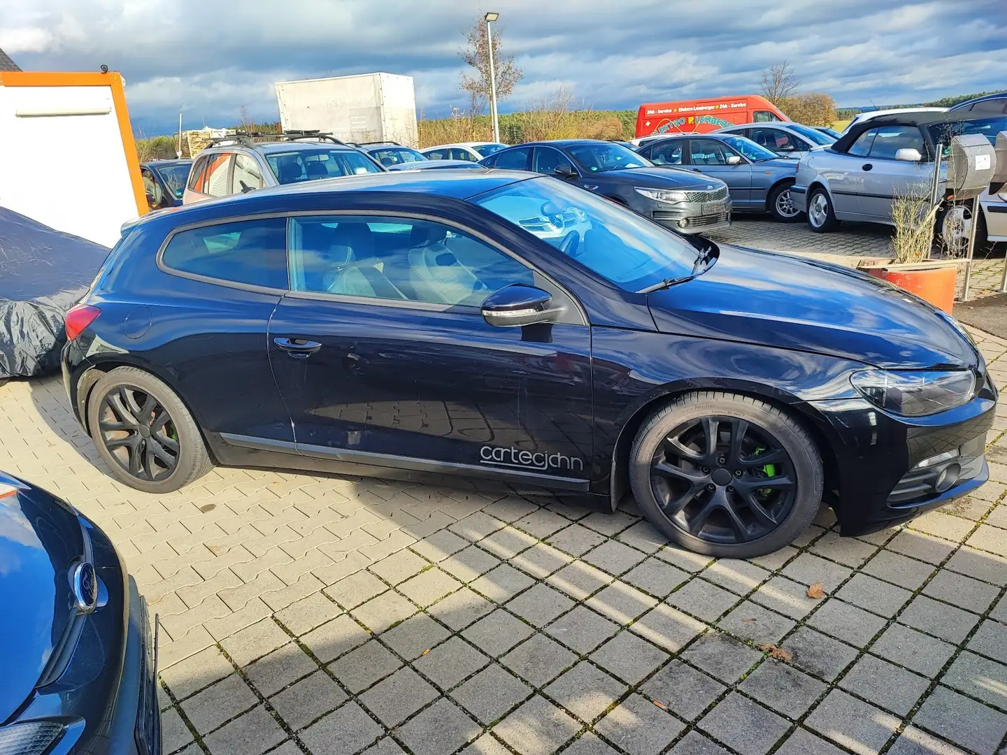 Volkswagen Scirocco 2.0 TSI 8 fach Bereift SH gepflegt Schwarz - 2