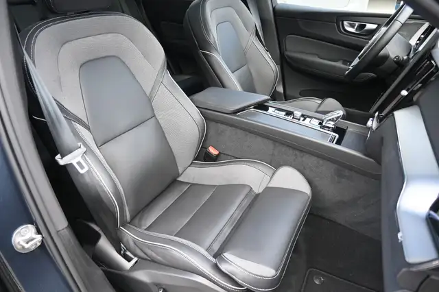 Volvo XC60 view 14