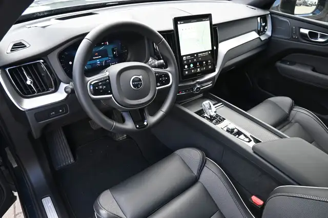 Volvo XC60 view 12