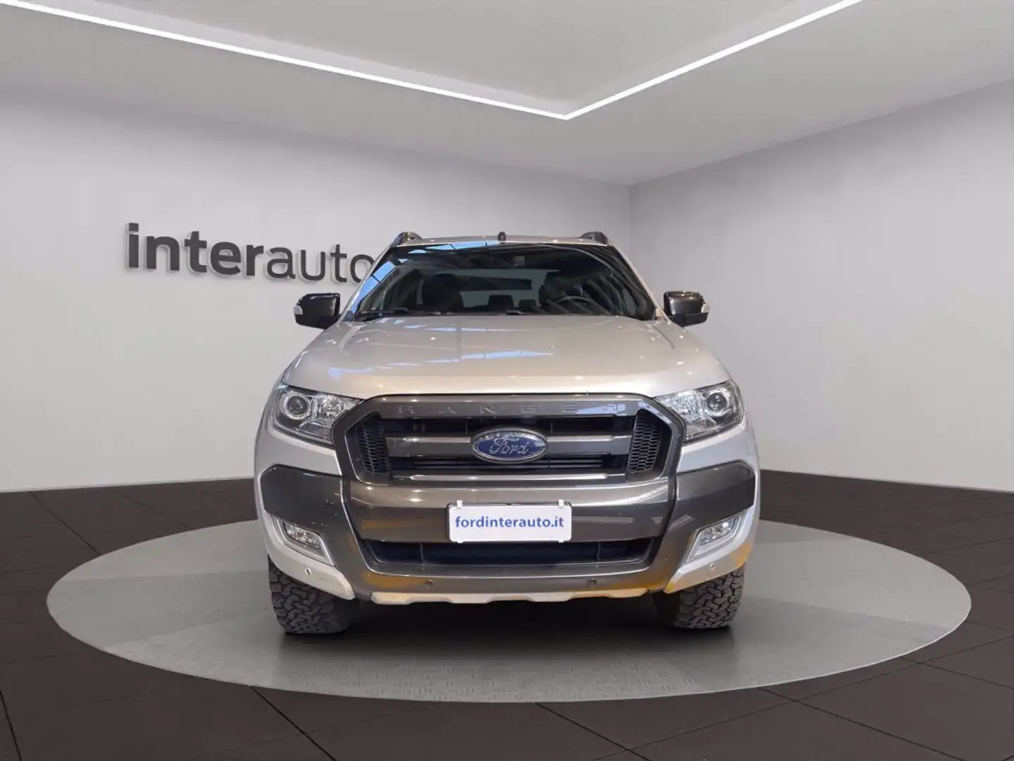 Ford Ranger 3.2 tdci double cab Wildtrak 200cv auto Gris - 2