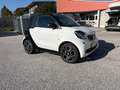 smart forTwo smart EQ fortwo cabrio 17,6kWh Weiß - thumbnail 1